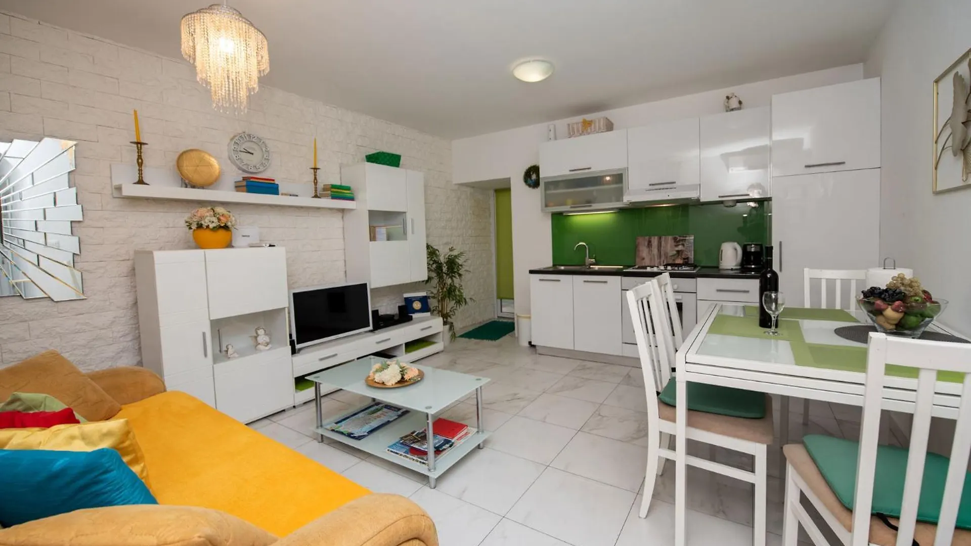 Apartment Dea Split 0*,  Croatia