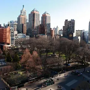 https://spacious-modern-apt-in-union-sq-great-location.us-newyorkcity.com